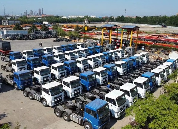 howo trucks shipping