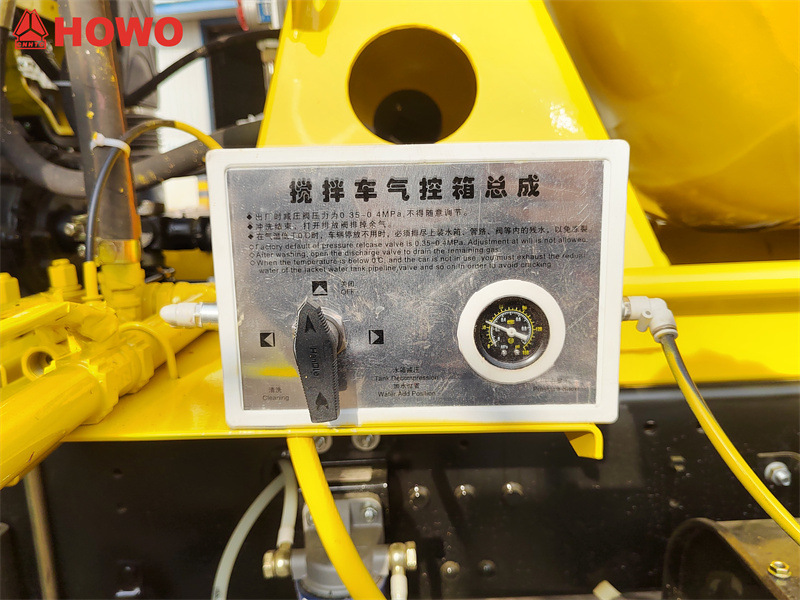 HOWO light Mix Concrete Mixer Truck