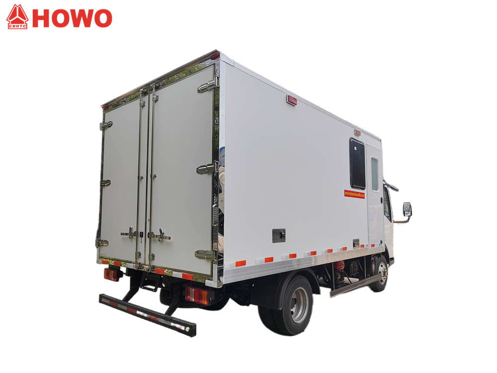 HOWO 4x4 drive mobile service truck