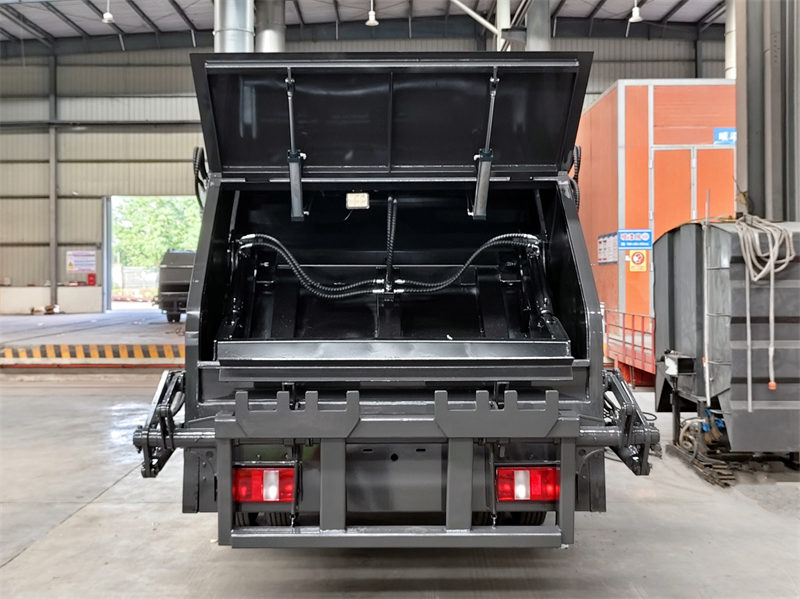 Howo garbage compactor truck