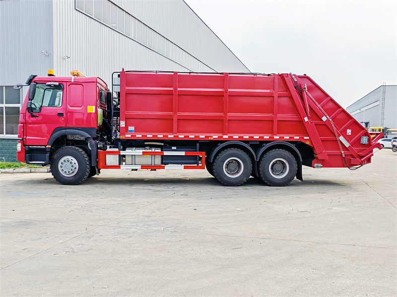 Howo heavy garbage compactor truck