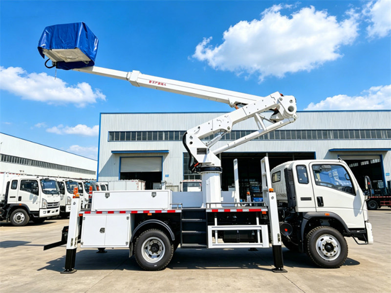 HOWO light aerial platform truck