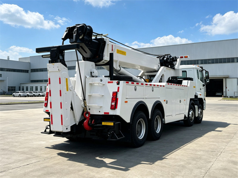 SINOTRUK HOWO 8&times;4 recovery trucks for export