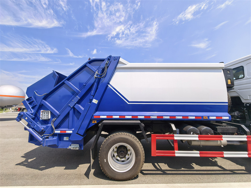 SINOTRUK HOWO 4x2 14m3 Garbage Compactor Truck SINOTRUK HOWO 4x2 14m3 Garbage Compactor Truck