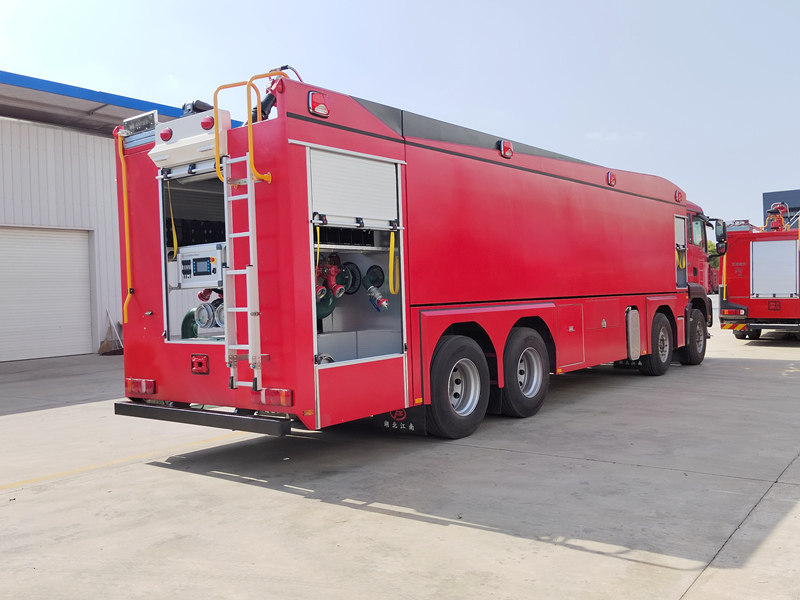 HOWO fire foam truck HOWO fire foam truck